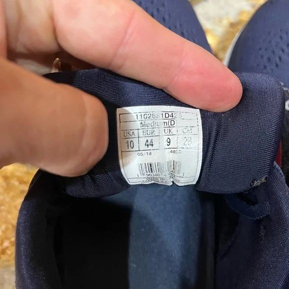 Brooks Ghost 11 size 10 - Picture 8 of 9